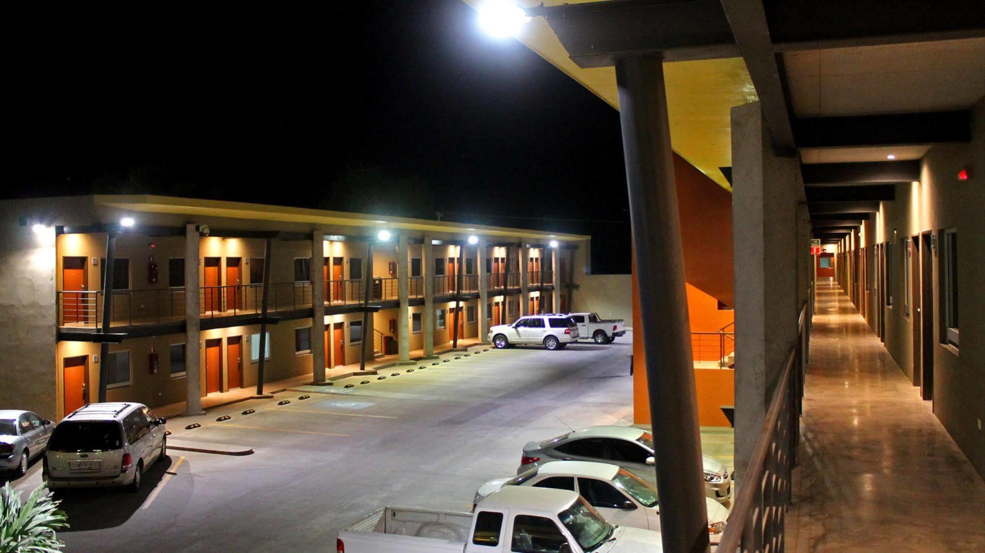 Booye Hotel Navojoa Exterior foto